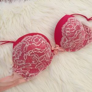 Victoria's Secret Very Sexy Plunge Bra