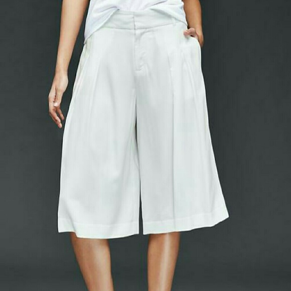 Gap Wide Leg Crop Pants