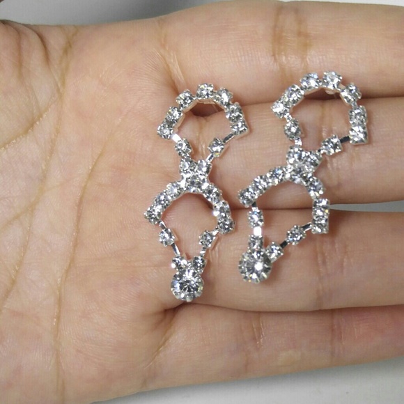 Scallop Drop Earrings - Picture 1 of 3