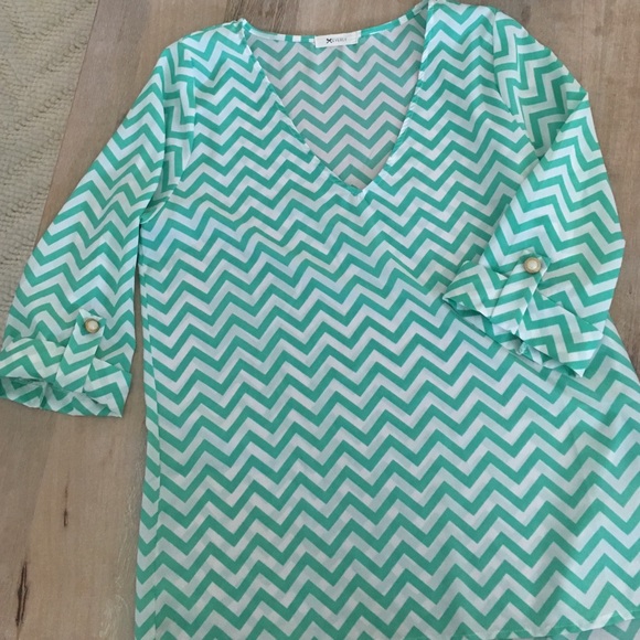 Everly mint chevron blouse