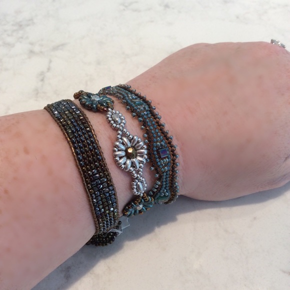 Handcrafted "squiggle" beaded bracelets. 6 colors. - Picture 4 of 4