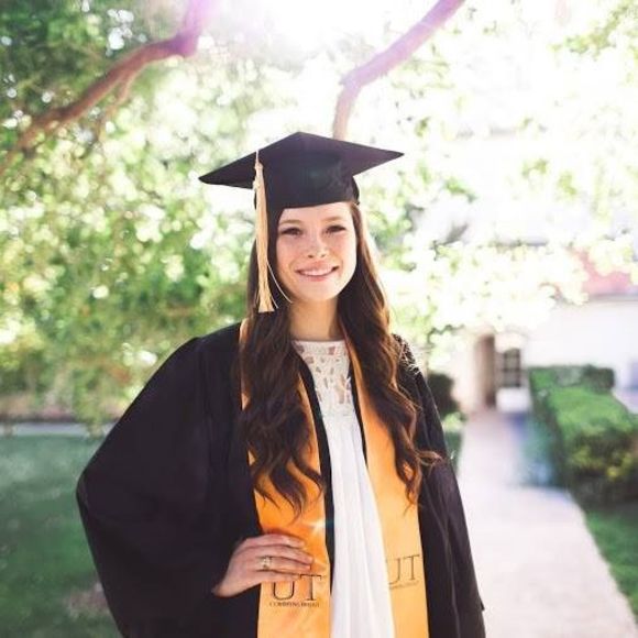 Meet your Posher, Elizabeth