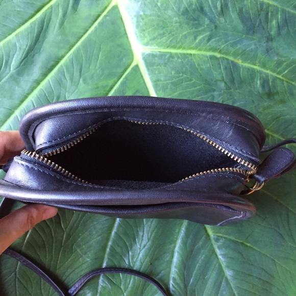 Vintage Coach Legacy Leather Mini Cross Body Bag - Picture 4 of 4