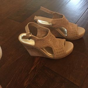 Audrey Brooke wedges 8 1/2 WORE COUPLE OF TIMES
