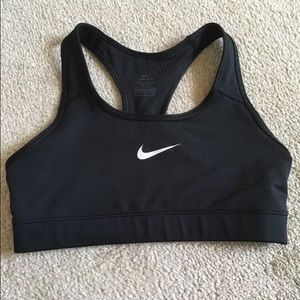 Nike women's black sports bra sz small