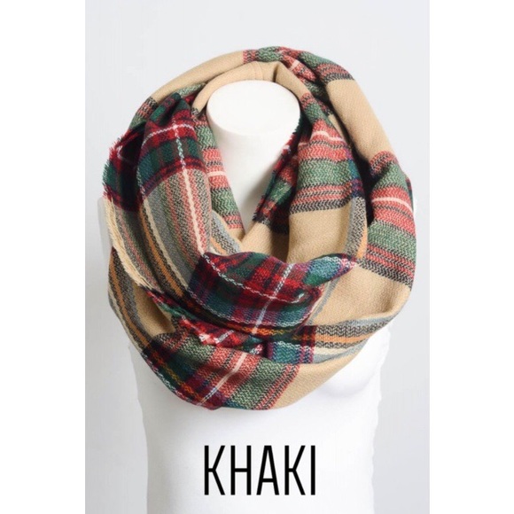 ๐HOLIDAY SALE๐Khaki Flannel Infinity Scarf - Picture 3 of 4