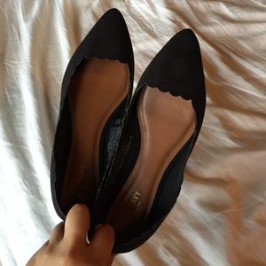Cute black point flats