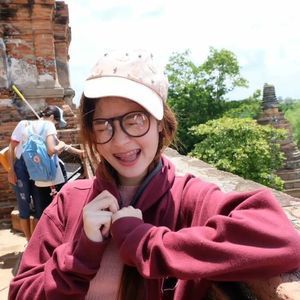 Meet your Posher, Bell