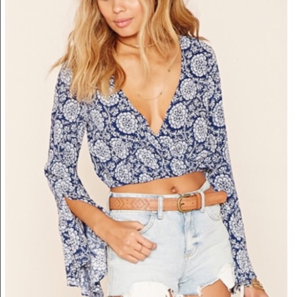 Bell sleeve crop top