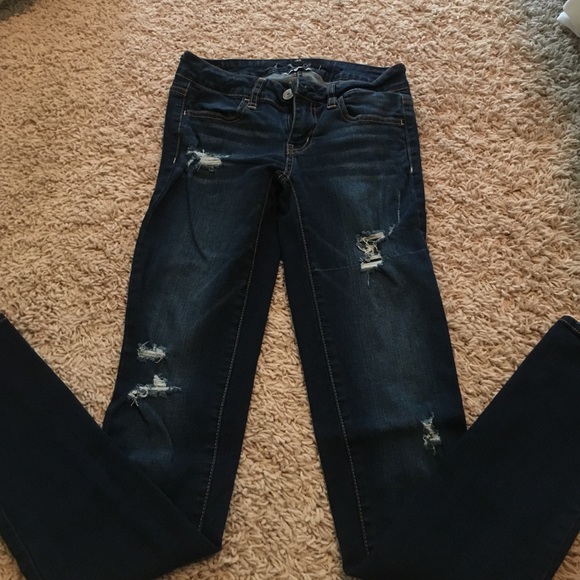 •LAST CHANCE• American Eagle Distressed Jeggings