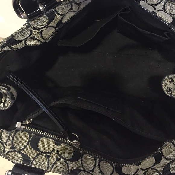 Signature Coach Tote - Picture 2 of 4