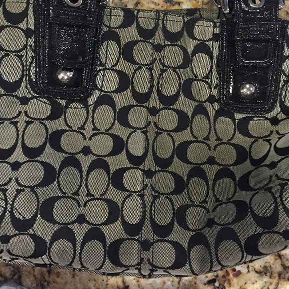 Signature Coach Tote - Picture 4 of 4