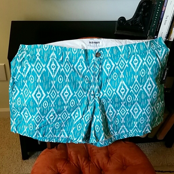 Old Navy tribal design shorts