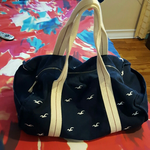 hollister travel bag