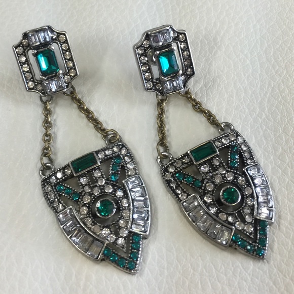 🆕 Chandelier Earrings - Picture 3 of 3