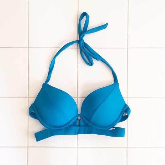 VS Banded Hottie Halter Top