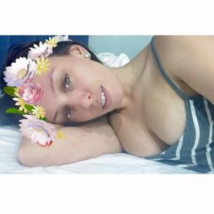 Meet your Posher, Roxana