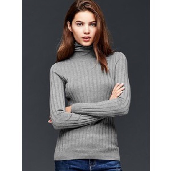 Grey ribbed turtleneck