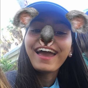 Meet your Posher, Kayla