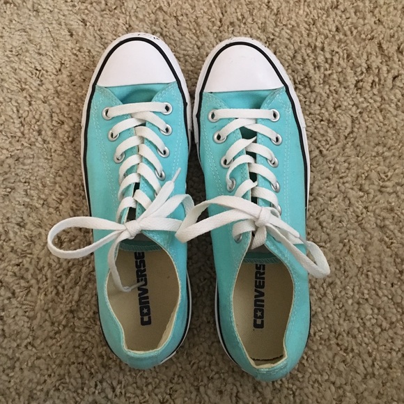Converse Allstars size 8 Tiffany Blue