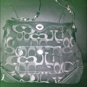 Coach Chelsea Optic Signature Hobo Tote Bag