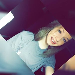 Meet your Posher, Leanna