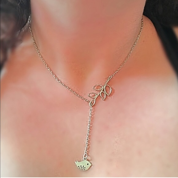 Leaf & Bird Necklace - Picture 5 of 5