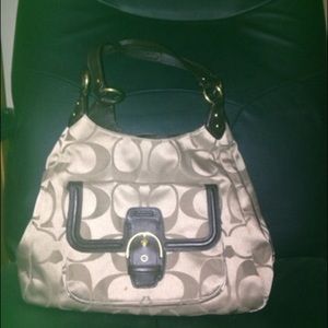 Coach Campbell Signature Hobo