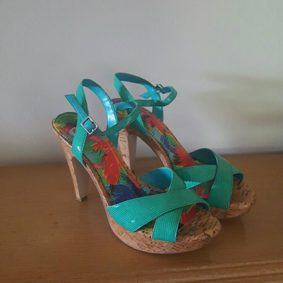 Gianni Bini Shoes - Gianni Bini Heels
