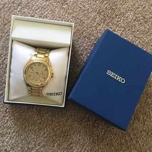 Seiko watch (gold)