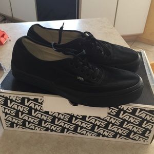 Men's Size 10 Black Vans