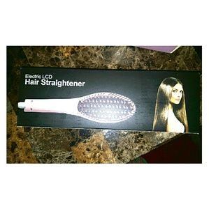 Brush hair straightener