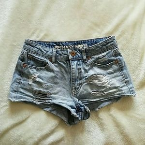Light wash ripped shorts