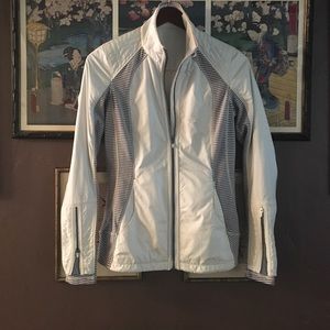 Lululemon Rebel Run Jacket. Size 6/8