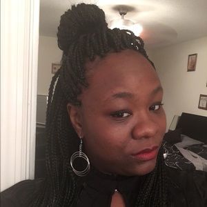 Meet your Posher, Shayla