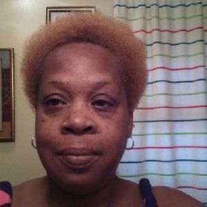 Meet your Posher, Angela