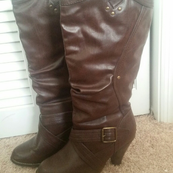 ❌❌Brown rampage boots❌❌ SOLD