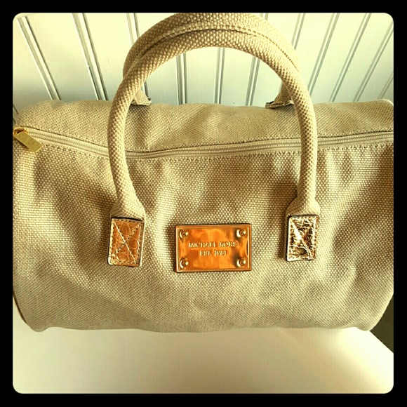 Michael Kors Handbags - LIKE New Michael Kors Weekender Tote!