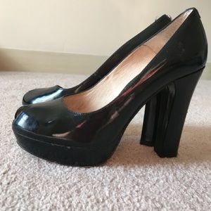 ✨ MICHAEL KORS ✨ 5-inch heeled peep toes, size 8.