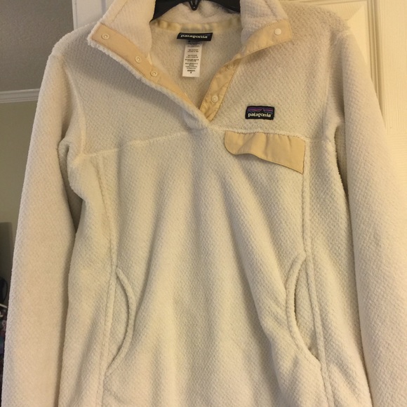 Women's size medium Patagonia pullover