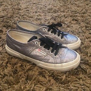 Sparkly Supergas