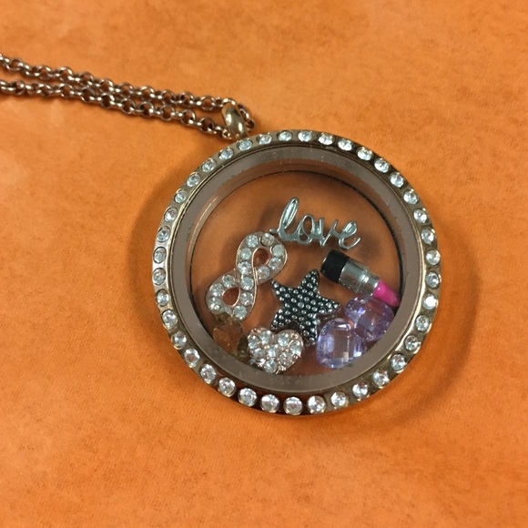 Origami owl necklace