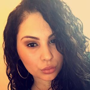 Meet your Posher, Stephany