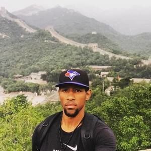 Meet your Posher, Victor