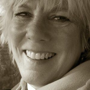 Meet your Posher, Claudia