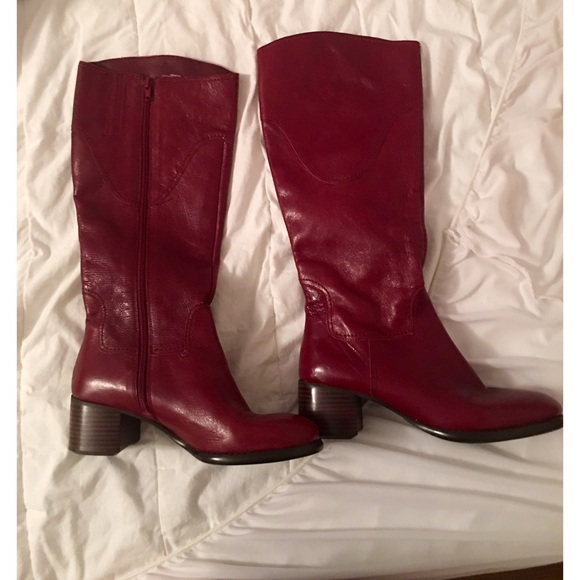 Nine West red leather boots size 7 1/2
