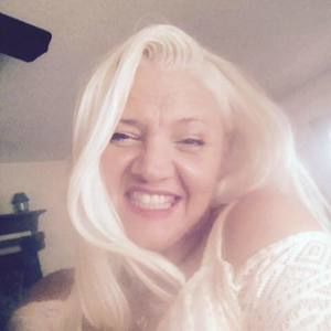 Meet your Posher, Ina