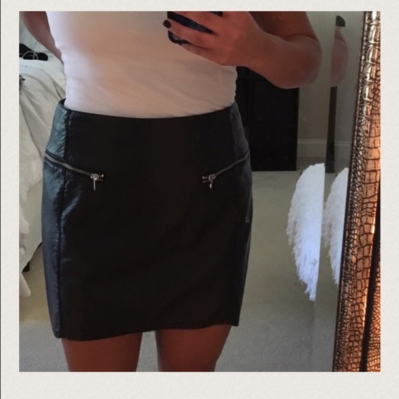 Leather skirt