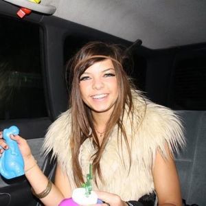 Meet your Posher, Dawni