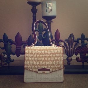 Gorgeous Brahmin...can't go wrong 💝